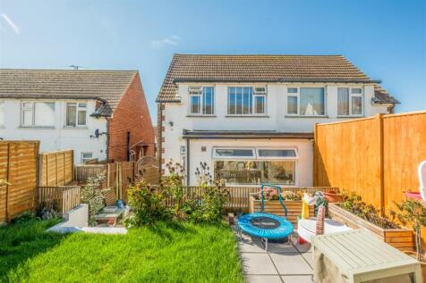 40 Broomfield Drive-12.jpg