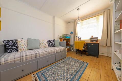 nicholas james grange court bed 2.jpg