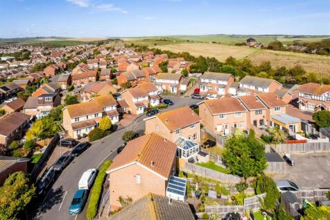 8 Blackthorne Close-30.jpg