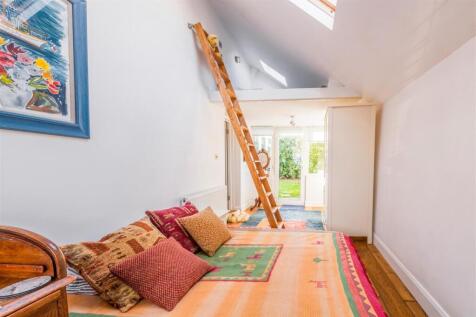 1 Vernon Avenue-14.jpg