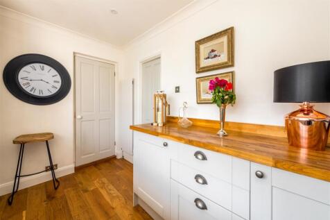 1 Vernon Avenue-3.jpg