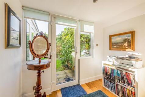 1 Vernon Avenue-15.jpg