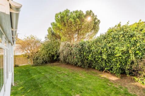 1 Vernon Avenue-24.jpg