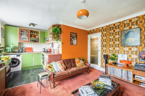 Flat 3, 16 Sillwood Road_3.jpg