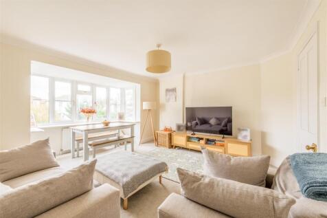 Flat 5, 36 Wilbury Road-7.jpg