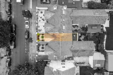 Flat 1, 76 Walsingham Road-24.jpg