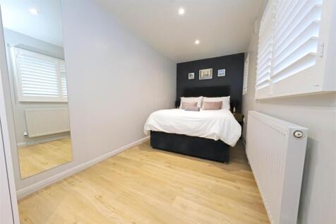nicholas james st aubyns bed_.jpg