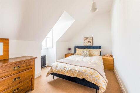 18 Newtown Road-22.jpg