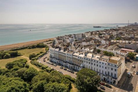 Flat 16, 5-6 Sussex Square-19.jpg