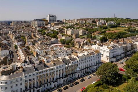 Flat 16, 5-6 Sussex Square-18.jpg