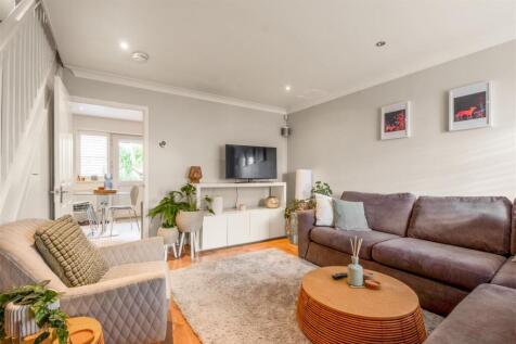 9 Blackthorn Close_7.jpg