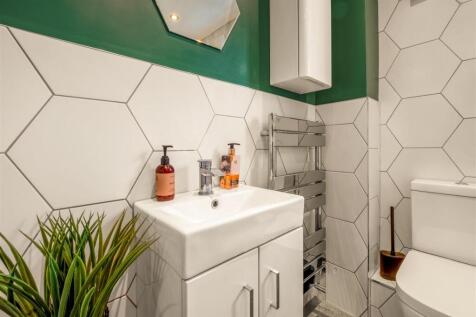 9 Blackthorn Close_14.jpg