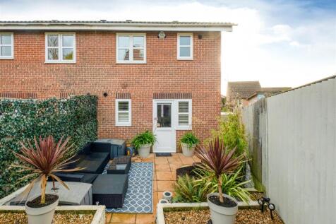 9 Blackthorn Close_24.jpg