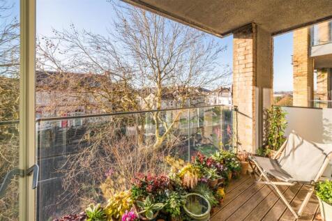 Flat 26 Park House-16.jpg