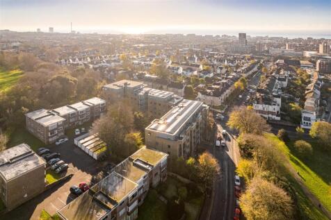 Flat 26 Park House-25.jpg