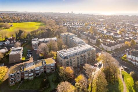 Flat 26 Park House-24.jpg