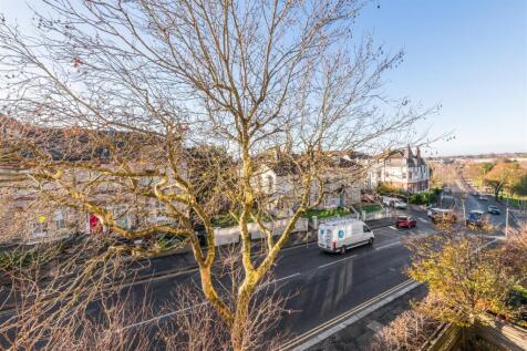 Flat 26 Park House-17.jpg