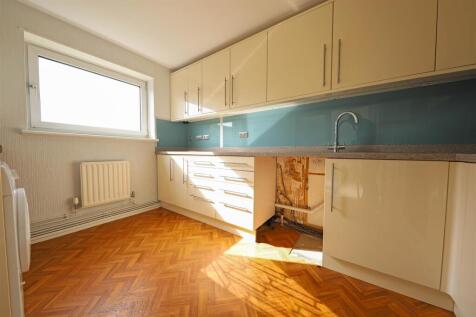 nicholas james tillington ktichen_.jpg