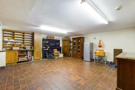 CAM00637P1-PR0363-STILL44.jpg
