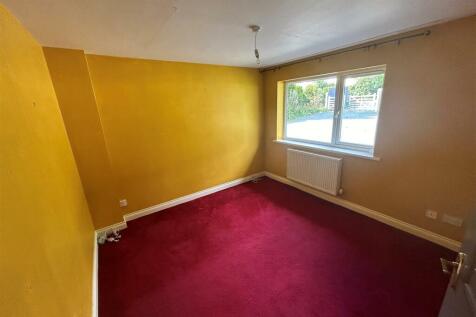 Bedroom 4.jpg