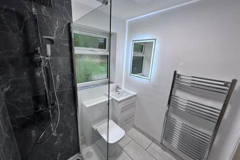New bathroom photo.jpeg