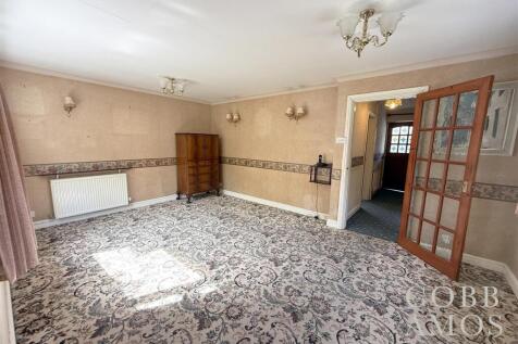 New living room photo 1.jpg