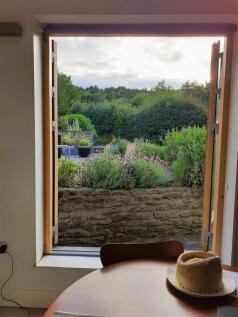 Kitchen - Garden.jpg
