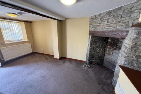 New living room shot.jpeg