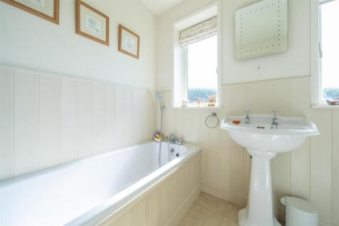 Bedroom 2 Ensuite