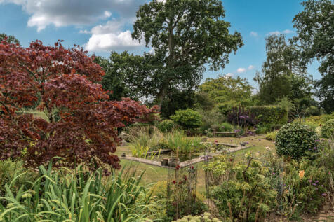 Communal Grounds