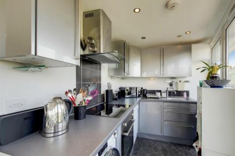 2_Kitchen-Reception-2.jpg