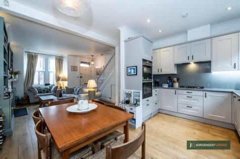 Kitchen Reception Room .jpg