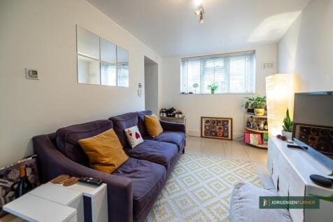 Living Room .jpg