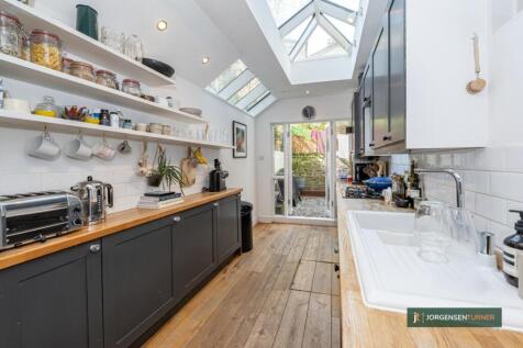 Kitchen .jpg