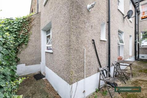 Collingbourne Road 1-015 LR - JT.jpg