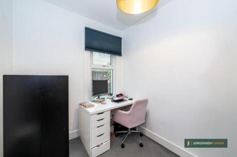 Collingbourne Road 1-006 LR - JT.jpg