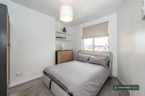 Bedroom .jpg