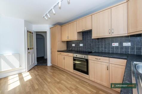 Oaklands Grove 40 GFF-017 LR - JT.jpg