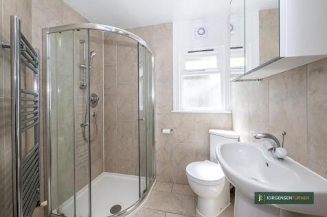 Oaklands Grove 40 GFF-005 LR - JT.jpg