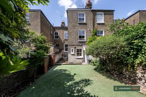 Oaklands Grove 40 GFF-015 LR - JT.jpg