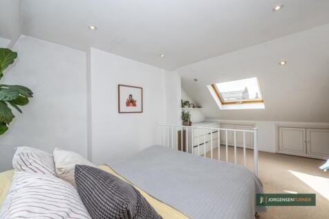 Master Bedroom .jpg
