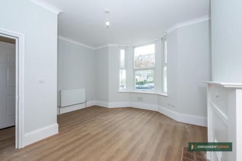 Birkbeck Avenue 28A-014 LR - JT.jpg