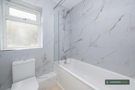 Birkbeck Avenue 28A-006 LR - JT.jpg