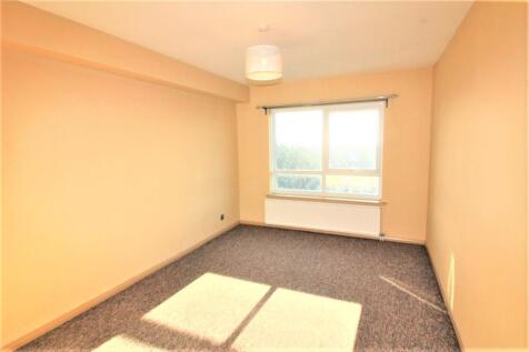 fieldings bedroom 1.jpg