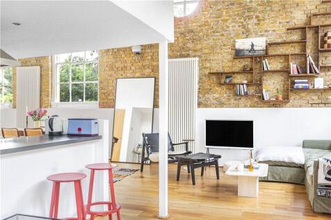 Living Room/Kitchen
