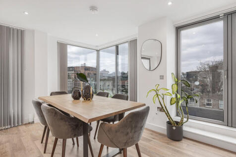 Reception/Kitchen