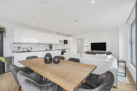 Reception/Kitchen
