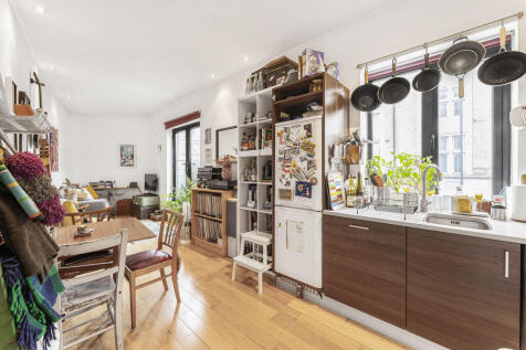 Kitchen/Reception