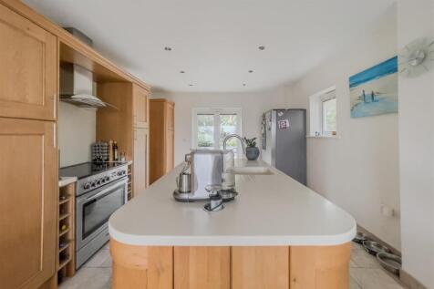 Kitchen.jpg