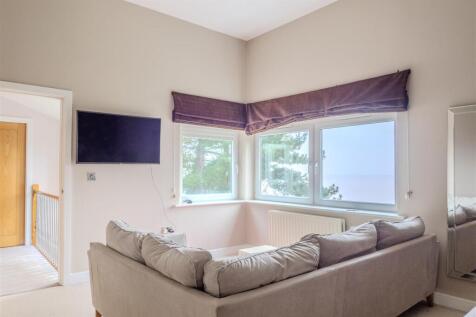 Main_Bedroom_3[1].jpg